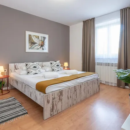 Ferienhaus Lavanda Near Pazin, A Modern Pool In The Heart Of Istria *